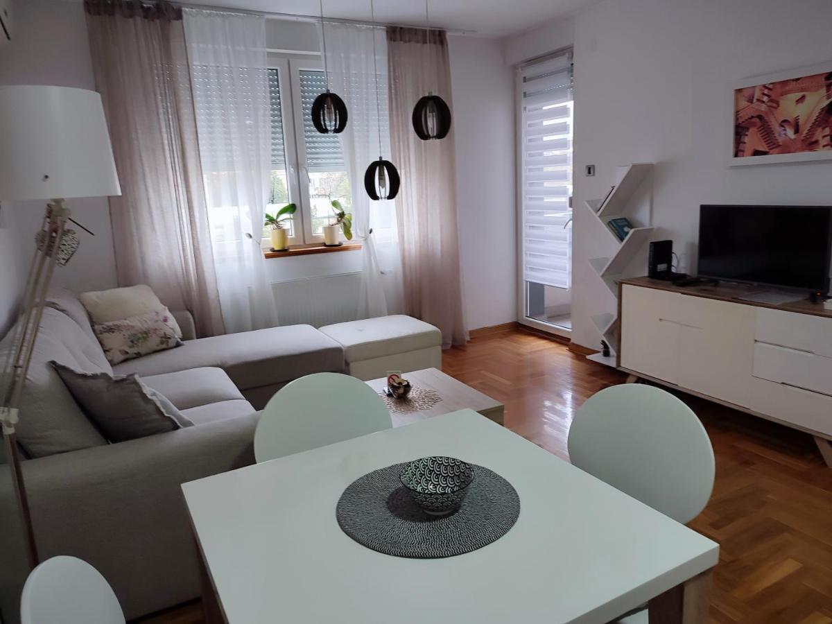 Apartment Rosa Novi Sad Ngoại thất bức ảnh